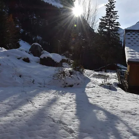 Rez-de-jardin Proche Foret, Centre Et Pistes, 4 Pers, Parking Prive - Fr-1-464-170